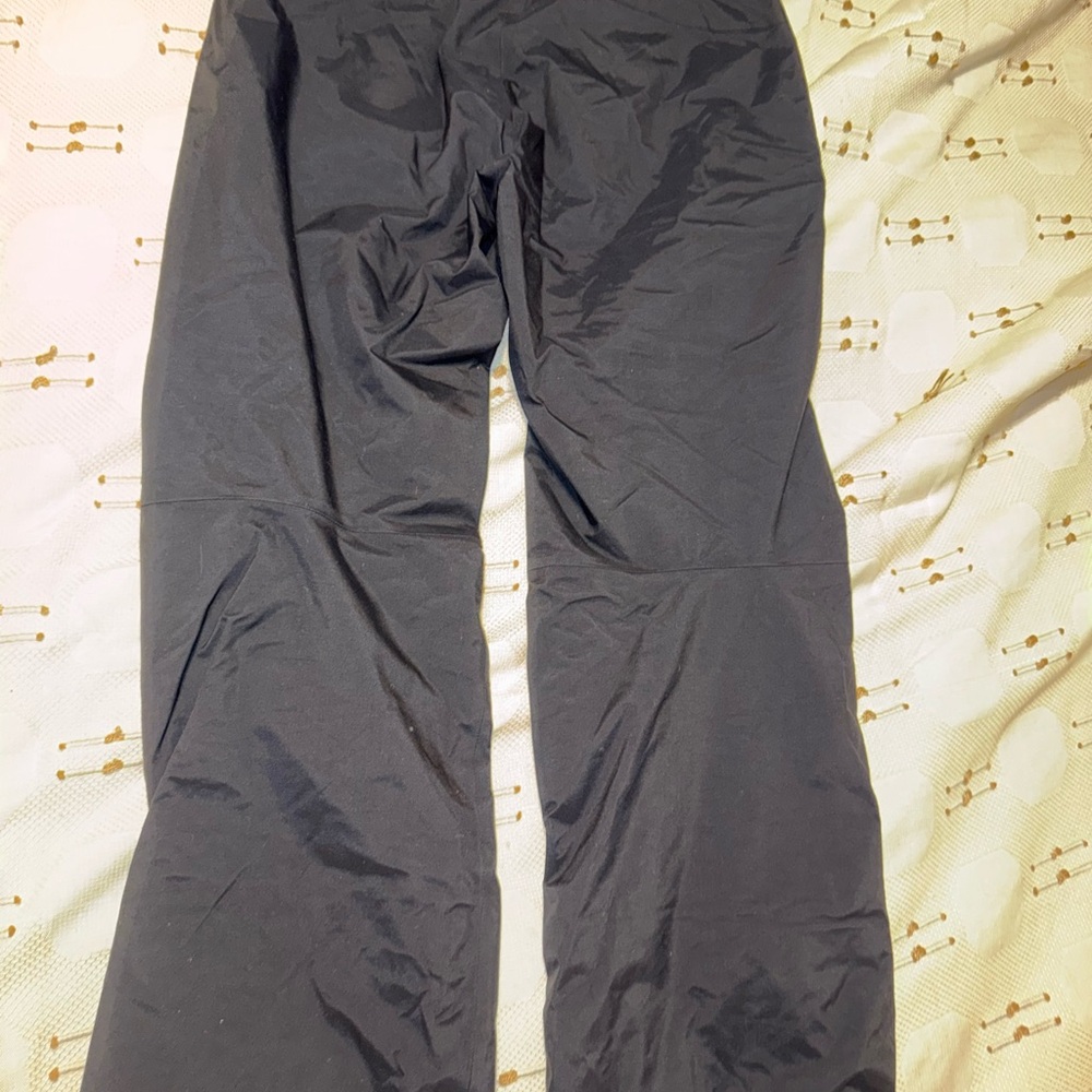 The North Face Seymore ski pant. New with tags. - Picture 9 of 9